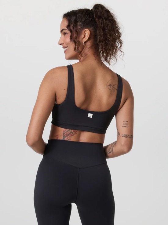 Vuori Other - NWT Vuori All The Form Bra Size Medium Women’s in Black